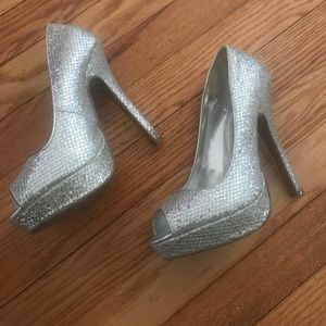 Rampage Peep toe Heels
